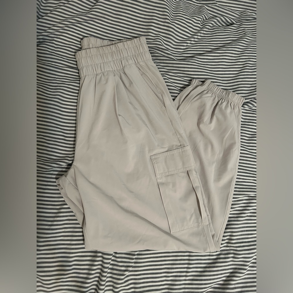 Vuori Villa Cargo Jogger in Suede - size Small